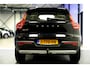 Volvo XC40 2.0 T4 140kW/190pk Aut8 Intro Pro PANORAMADAK + HARMAN/KARDON + ADAPT.CRUISE + NAVI SENSUS + SPORTSTOELEN + DRIVE MODES + HALFLEER + STOELVERWARMING + CAMERA + LANE ASSIST + LED KOPLAMPEN + TREKHAAK + PARKSENSOREN V&A + 19" LM-VELGEN!!