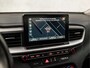 Kia Ceed 1.0 T-GDi DynamicLine (APPLE CARPLAY, GROOT NAVI, CLIMATE, GETINT GLAS, CAMERA, SPORTSTOELEN, LANE ASSIST, CRUISE, TREKHAAK, NIEUWSTAAT)