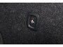 Volvo XC40 B4 Plus Dark - IntelliSafe Assist & Surround - Harman/Kardon audio - Parkeercamera achter - Verwarmde voorstoelen & stuur - Parkeersensoren voor & achter - Elektr. bedienb. voorstoelen met geheugen links - Draadloze tel. lader - Elektr. inklapbare trekhaak - 19' LMV
