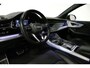 Audi Q8 60 TFSI e quattro Competition / S-Line / HD Matrix LED / Servosluiting / RS-Sportstoelen / Elektr. verstelbare voorstoelen / Head-Up Display / Stuur- & stoelverwarming / 360 graden camera / Bang & Olufsen Sound / Achterbank verwarming / 22'' LMV / Trekhaak (zwenkbaar) / Sfeerverlichting / Park Assist / Adaptive Air Suspension