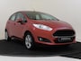 Ford Fiesta 1.0 Style Ultimate | Navigatie | Parkeerhulp Voor en Achter | Airco |
