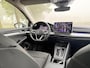 Volkswagen Golf 1.5 eTSI Oranje Edition Automaat Carplay Navi Cruise Climate