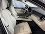 Volvo XC60 2.0 T6 350PK CREME.LEER PHEV AWD ULTRA BRIGHT LONG RANGE PANO HARMAN/KARDON HEADUP ELEK.KLEP