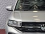 Volkswagen T-Cross DE VERNIEUWDE T-CROSS 116PK 17''LMV TREKHAAK CAMERA VIR.COCKPIT STOELVERW. ADAP.CRUISE LMV CARPLAY 2025 "Volkswagen rijden begint bij Topautos.nl – 75 topmodellen direct op voorraad!"