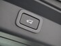 Jaguar I-Pace EV400 -pk SE 90kWh AWD Leer+Elektr. Meridian®-Audio Apple Carplay Android Auto Navi Led-v+a Ecc Camera Cruise Control Keyless Pdc Lmv Led Bordherkenning Elektrische-Achterklep koplampreiniging Lane-Assist App-Connect ECT Voorverwarming/koeling WiFi DigiDash DAB 4WD 1e Eigenaar Origineel Nederlandse Auto € 90.000 nieuw!