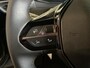 Peugeot e-2008 EV Style 50 kWh AUTOMAAT | PARKEERSENSOREN ACHTER | LICHTMETALEN VELGEN
