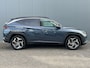 Hyundai Tucson 1.6 T-GDI 230pk HEV Premium TT | Leder | Climate | Keyless | Navigatie | Elek. Klep | Full - Led | 360 Camera | KRELL Audio | Elek. Stoelen | 19" Lichtmetaal | Winterpakket | Stoelventilatie | Dodehoekdetectie | Adapt. Cruisecontrol | Parkeer Assistent