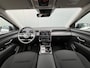 Hyundai Tucson 1.6 T-GDI 265pk PHEV Comfort Smart 4WD Automaat | Climate | Camera | Carplay | Keyless | Trekhaak | Navigatie | Full - Led | Elek. Klep | Winterpakket | 19" Lichtmetaal | Digitale Cockpit | Parkeer Assistent | Adapt. Cruisecontrol | 1e Eigenaar