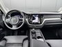Volvo XC60 T6 Plug-in hybrid AWD Plus Dark | Trekhaak | 360 Camera | Panoramadak | Elektrische Voorstoelen verwarmd | BLIS | Adaptive Cruise