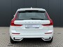 Volvo XC60 T6 Plug-in hybrid AWD Plus Dark | Trekhaak | 360 Camera | Panoramadak | Elektrische Voorstoelen verwarmd | BLIS | Adaptive Cruise