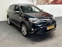 Toyota RAV4 2.5 HYBRID DYNAMIC EDITION NAVIGATIE CRUISE CONTROL CLIMATE CONTROL RIJSTROOKSENSOREN KEYLESS GO ACHTERUITRIJCAMERA ZEER MOOI !! Brgl