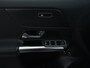 Mercedes-Benz GLA 250e Luxury Line Phev Parkeersensoren + achteruitrijcamera | Spiegel pakket | Easy Pack achterklep | Winter pakket : Stuur en Stoelverwarming. Inclusief 24 maanden MB Certified garantie voor Europa.