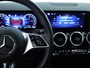 Mercedes-Benz GLA 250e Luxury Line Phev Parkeersensoren + achteruitrijcamera | Spiegel pakket | Easy Pack achterklep | Winter pakket : Stuur en Stoelverwarming. Inclusief 24 maanden MB Certified garantie voor Europa.