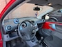 Peugeot 107 1.0-12V Urban Move Red Edition| NIEUW APK|AIRCO|E-PKKT|5D|