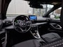 Mazda 2 Hybrid 1.5 Homura | CARPLAY | 17- INCH LMV BLACK | STOELVERWARMING | STUURVERWARMING | SPORTSTOELEN |