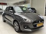 Suzuki Swift 1.2 Style Smart Hybride [ CLIMA I CAMERA I CARPLAY I NAVI ]