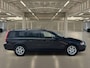 Volvo V70 2.5T Momentum Rijklaar+garantie, trekhaak...