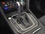 Volkswagen Passat Variant GTE Business 218pk | Trekhaak | Matrix koplampen | Park assist | Panorama dak  | Cameraa achter | Navigatie | App connect | Adaptief cruise control | 18"LMV