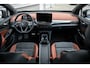 Volkswagen ID.4 Pro Limited Edition Inclusief €2000,- inruilvoordeel | 'App-Connect' draadloze smartphone integratie | Achteruitrijcamera (Rear View) | Airconditioning automatisch, 2-zone (Climatronic)