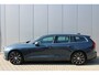 Volvo V60 T6 Plug-in hybrid AWD Essential Bright | Leder | Trekhaak | Adaptieve Cruise | All Season banden