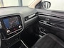 Mitsubishi Outlander 2.4 PHEV Pure Automaat / Navigatie full map / Camera / Cruise control / Climate control / Lederen interieur /
