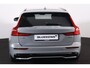 Volvo V60 T6 Recharge AWD Plus Dark - IntelliSafe Assist & Surround - 360º Camera - Harman/Kardon audio - Adaptieve LED koplampen - Verwarmde voorstoelen, stuur & achterbank - Parkeersensoren voor & achter - Elektr. bedienb. voorstoelen met geheugen - Extra getint glas - Elektr. inklapbare trekhaak - 18' LMV