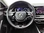 Skoda Octavia Combi 1.5 e-TSI DSG Style | DEMO! |Navigatie Climatic Control  Parkeer Sensoren + Camera DAB Cruise control Lichtmetalen Velgen Keyless