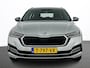 Skoda Octavia Combi 1.5 e-TSI DSG Style | DEMO! |Navigatie Climatic Control  Parkeer Sensoren + Camera DAB Cruise control Lichtmetalen Velgen Keyless
