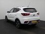 MG ZS EV Luxury 45 kWh | 1e-Eigenaar | Leder | Navi | Panoramadak | Apple CarPlay | Camera | Adaptive Cruise Control |