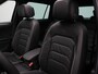Volkswagen Tiguan 1.4 TSI 245 pk DSG eHybrid R-Line Business+ | Panoramadak | Trekhaak | Leder | Geheugenstoelen | Rondomzicht camera | IQ Light | Stuur-/achterbankverwarming