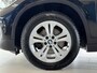 BMW X1 sDrive18iA High Executive | Cruise Control | Camera | Navigatie | Stoelverwarming | LM-Velgen | Climate Control | Elektrisch bedienbare Achterklep | Parkeer Sensoren voor en achter | LED Verlichting