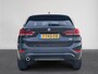 BMW X1 sDrive18iA High Executive | Cruise Control | Camera | Navigatie | Stoelverwarming | LM-Velgen | Climate Control | Elektrisch bedienbare Achterklep | Parkeer Sensoren voor en achter | LED Verlichting