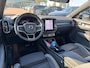 Volvo XC40 Recharge Ultimate 70 kWh | Adaptieve Cruise Control | Schuif / Kanteldak | Harman Kardon Audio | Elektrische Stoelen | 360 Camera | Stoel + Stuurverwarming | 19 Inch Velgen | All-Seasons |