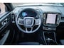 Volvo XC40 Recharge Ultimate 70 kWh | Adaptieve Cruise Control | Schuif / Kanteldak | Harman Kardon Audio | Elektrische Stoelen | 360 Camera | Stoel + Stuurverwarming | 19 Inch Velgen | All-Seasons |