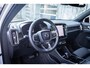 Volvo XC40 Recharge Ultimate 70 kWh | Adaptieve Cruise Control | Schuif / Kanteldak | Harman Kardon Audio | Elektrische Stoelen | 360 Camera | Stoel + Stuurverwarming | 19 Inch Velgen | All-Seasons |