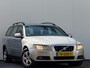 Volvo V70 2.4D Momentum | 2008 | Automaat | Trekhaak |