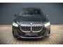 BMW 2-Serie Active Tourer M Sport 225e xDrive | Panoramadak | Harman Kardon | Individual | Head-Up Display | 360 Camera | Keyless | Cruise Control | Navigatie Prof. | Elek. Achterklep | Ambiance Verlichting | Fabrieksgarantie