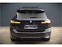 BMW 2-Serie Active Tourer M Sport 225e xDrive | Panoramadak | Harman Kardon | Individual | Head-Up Display | 360 Camera | Keyless | Cruise Control | Navigatie Prof. | Elek. Achterklep | Ambiance Verlichting | Fabrieksgarantie