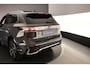 Volkswagen Tiguan R-Line Edition 1.5 TSI eHybrid 272pk DSG Automaat Trekhaak, Panoramadak, Adaptive cruise control, Achteruitrijcamera, Navigatie, Elektrische achterklep