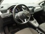 Renault Captur TCe 130 EDC Automaat Intens | Easy Link Navigatie met Apple CarPlay & Android Auto | Lichtmetalen wielen 17" 'Bahamas' met zwarte inleg | Ruimtebesparend reservewiel | Zwevende middenconsole en verschuifbare armsteun vóór