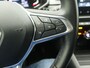 Renault Captur TCe 130 EDC Automaat Intens | Easy Link Navigatie met Apple CarPlay & Android Auto | Lichtmetalen wielen 17" 'Bahamas' met zwarte inleg | Ruimtebesparend reservewiel | Zwevende middenconsole en verschuifbare armsteun vóór