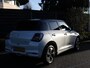 Suzuki Swift Style 1.2 Smart Hybrid 85PK CVT Automaat Two-Tone dak, Climate Control, Navigatie, Lichtmetalen velgen, Zwarte Wielkast randen