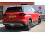 Suzuki Vitara 1.5 Hybrid Style 115PK Automaat Panodak, Navigatie, 18 inch velgen all season, Treeplanken, Parkeersensoren V en A, Stoelverwarming, Achteruitrijcamera