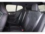 Volvo XC40 T5 Recharge Plus Dark - IntelliSafe Assist - 360º Camera - Harman/Kardon audio - Verwarmde voorstoelen & stuur - Parkeersensoren voor & achter - Elektr. bedienb. voorstoelen met geheugen links - Draadloze tel. lader - Extra getint glas - 19' LMV