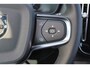 Volvo XC40 T5 Recharge Plus Dark - IntelliSafe Assist - 360º Camera - Harman/Kardon audio - Verwarmde voorstoelen & stuur - Parkeersensoren voor & achter - Elektr. bedienb. voorstoelen met geheugen links - Draadloze tel. lader - Extra getint glas - 19' LMV