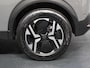 Peugeot 2008 1.2 Hybrid 136PK Allure | 1ste eigenaar | AppleCarPlay/AndroidAuto | Climate Control | Adaptive Cruise Control | 360'Camera | FULL LED | Navigatie | LMV | Parkeersensoren | Privacy Glass | Isofix |