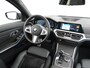 BMW 3-Serie Touring 330e High Executive VAN: €36.900,- VOOR: €32.877,- UW EINDEJAARSVOORDEEL: €4.023,- | M SPORT DEALER ONDERHOUDEN | LASER LED | HRAMAN KARDON | PANORAMADAK