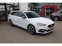 SEAT Leon Sportstourer 1.4 TSI eHybrid PHEV FR Side assist sfeerverlichting navigatie grootbeeld leder alcantara ACC cruise control FR FULL Led cruise control parkeersensoren multifunctioneel lederen stuurwiel doorn ons geleverd en door ons dealer onderhouden