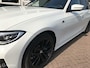 BMW 3-Serie Touring 330i Business Edition M-Pakket 258PK