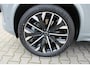 Volvo XC90 T8 Plug-in hybrid AWD Ultra Dark | Nieuw op voorraad | Luchtvering | Trekhaak